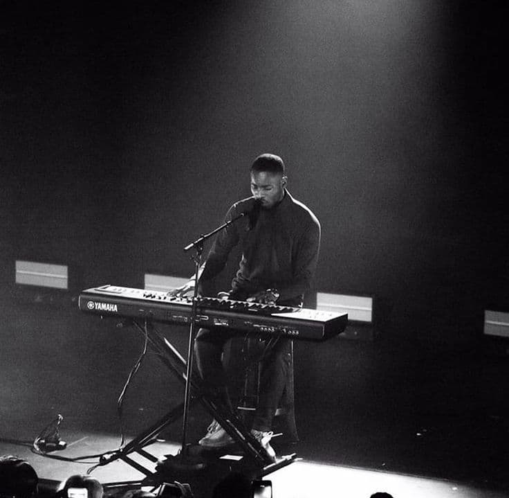 Santan Dave performing live